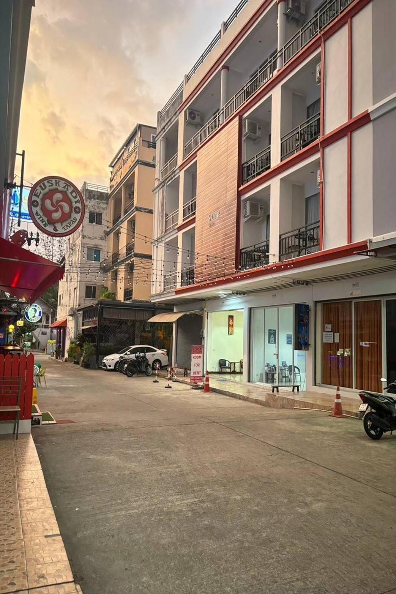 Hotel Praew Mansion Kamala Exteriér fotografie