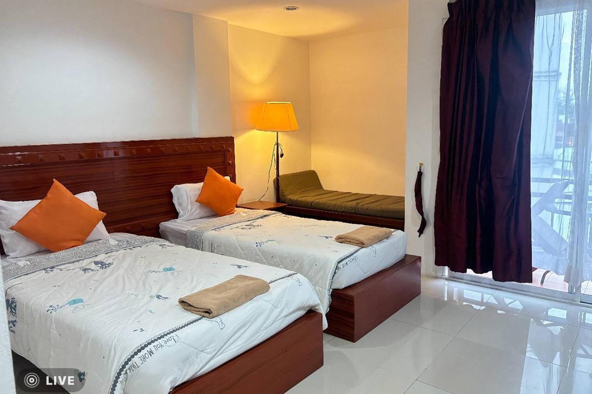 Hotel Praew Mansion Kamala Exteriér fotografie